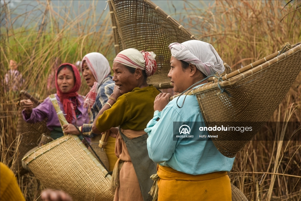 Hindistan'da Magh Bihu festivali kapsamında balıkçılık etkinliği