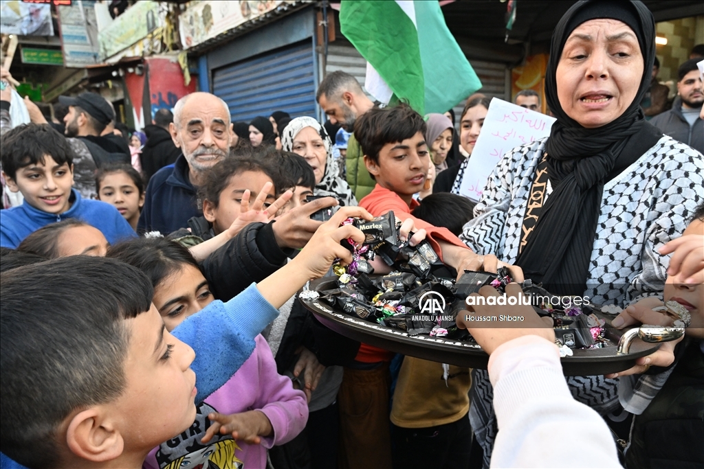 İsrail ile Hamas arasındaki ateşkes anlaşması Beyrut’ta kutlandı