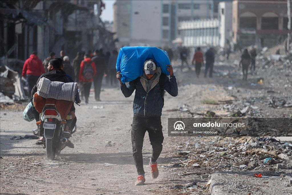 فرحة تخنقها غصة وترقب بقلق.. غزة بعد بدء وقف إطلاق النار