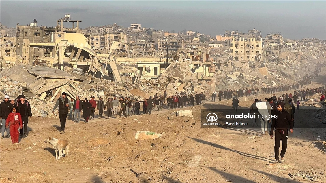 Ateşkesin ardından Gazze’de gerçekleşen dönüşler ve yıkım görüntülendi