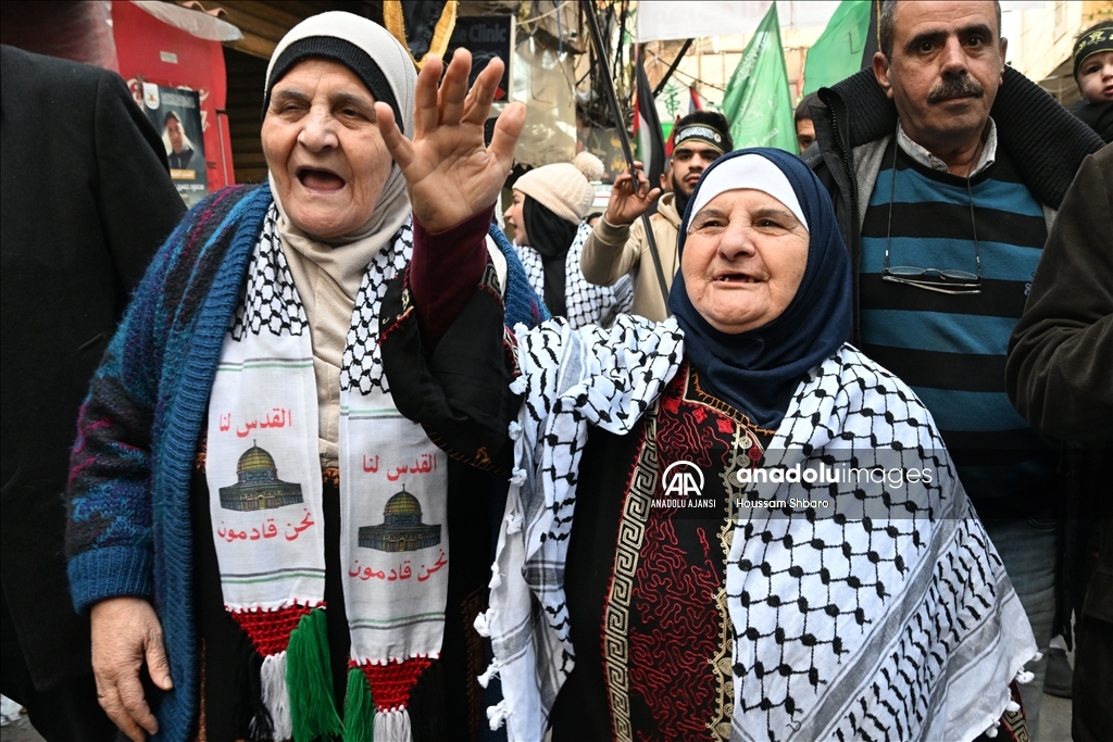 İsrail ile Hamas arasındaki ateşkes anlaşması Beyrut’ta kutlandı