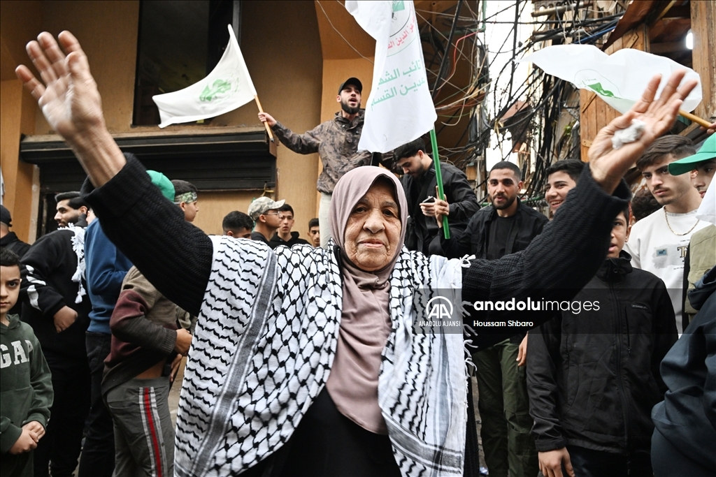 İsrail ile Hamas arasındaki ateşkes anlaşması Beyrut’ta kutlandı