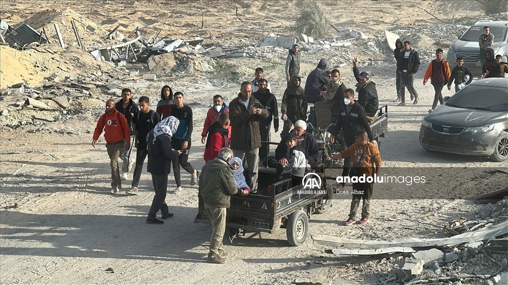 Gazze'de ateşkesin yürürlüğe girmesiyle birlikte Filistinliler evlerine dönmeye başladı