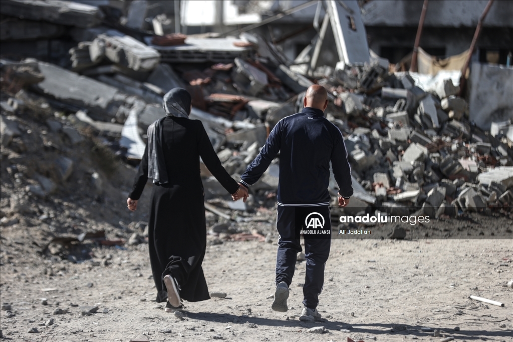 Gazze'de ateşkesin yürürlüğe girmesiyle birlikte Filistinliler evlerine dönmeye devam ediyor