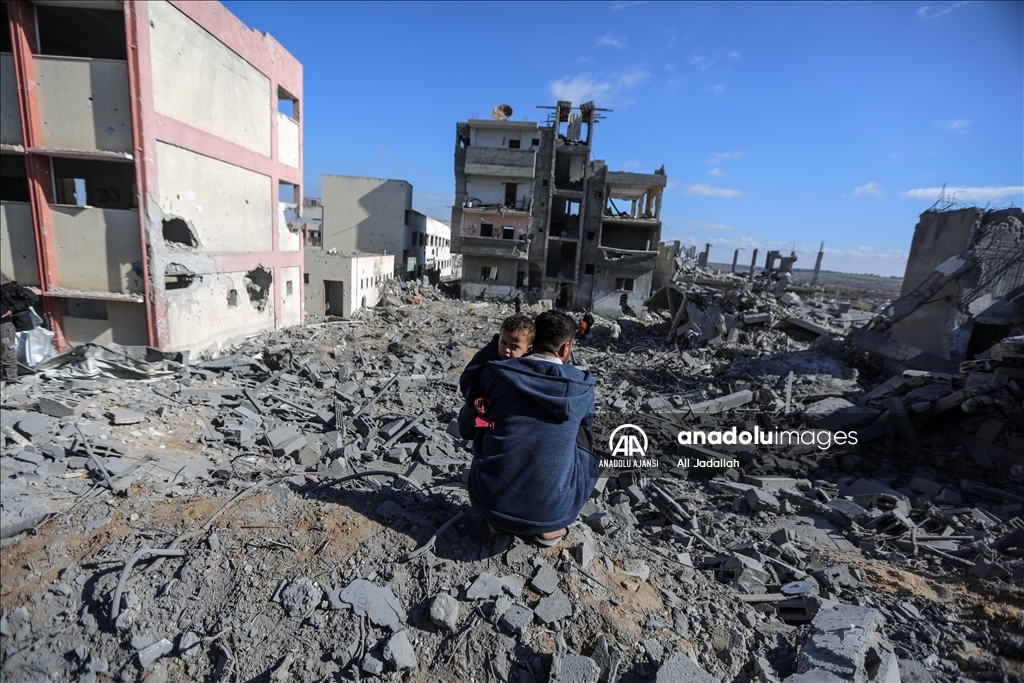 Gazze'de ateşkesin yürürlüğe girmesiyle birlikte Filistinliler evlerine dönmeye devam ediyor