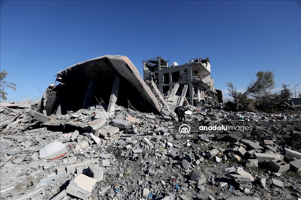 Ateşkesin ardından Nuseyrat Mülteci Kampı'na dönen Filistinliler, yıkım ve enkazla karşılaştı