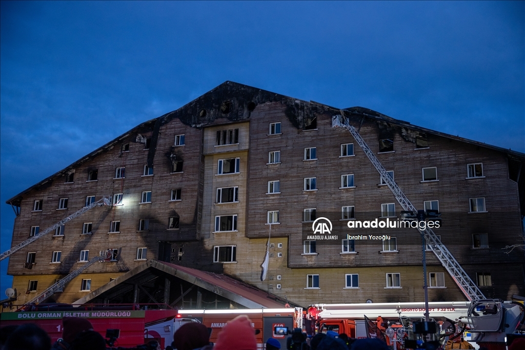 Kartalkaya Kayak Merkezi'nde otelde çıkan yangın