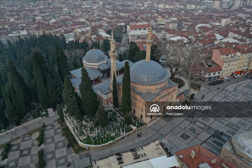 Osmanlı payitahtı Bursa'nın manevi mekanlarına yayalaşma projesiyle daha çok ziyaretçi gelecek