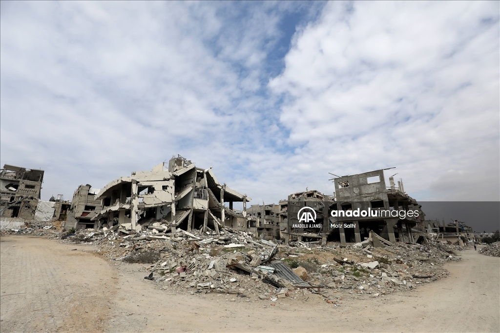 Ateşkesin ardından yerinden edilen Filistinliler evlerine dönmeye devam ediyor