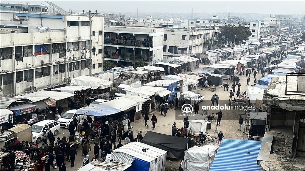 Han Yunus kentindeki Zahra Pazarı'nda hareketlilik yaşandı