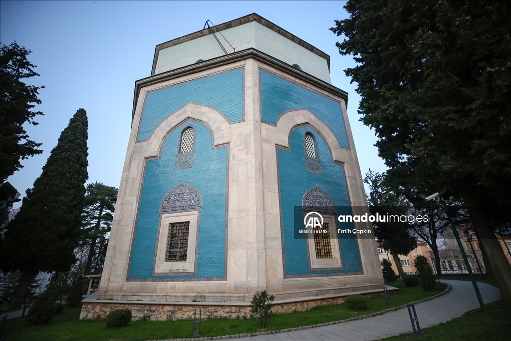 Osmanlı payitahtı Bursa'nın manevi mekanlarına yayalaşma projesiyle daha çok ziyaretçi gelecek