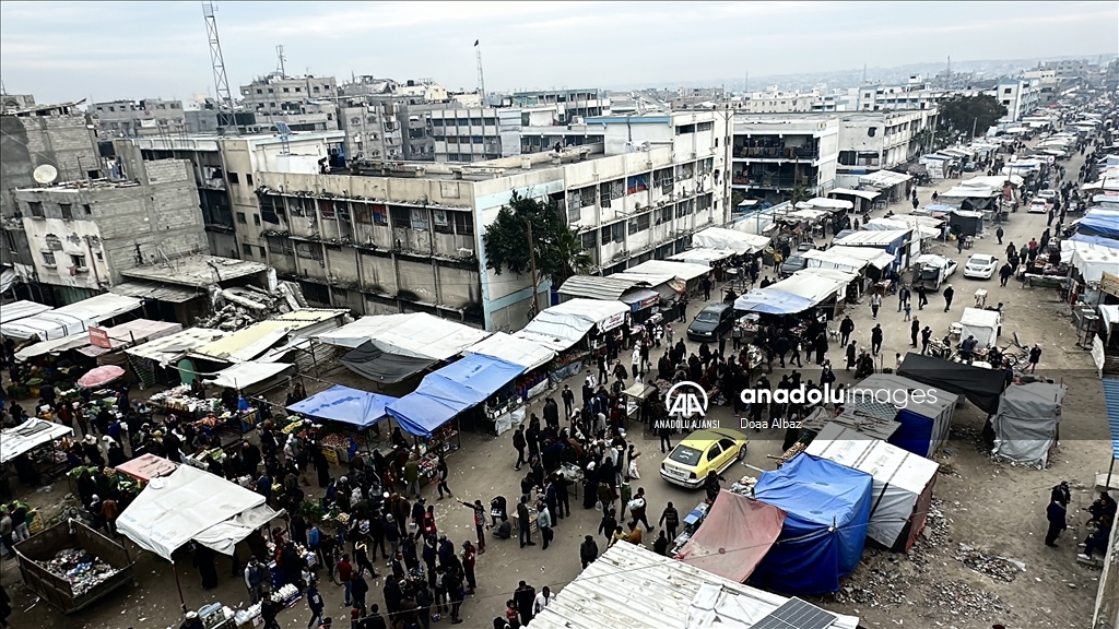 Han Yunus kentindeki Zahra Pazarı'nda hareketlilik yaşandı