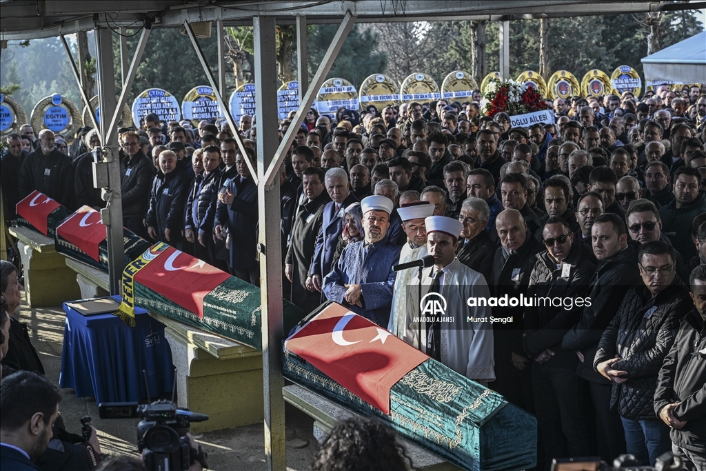 Bolu'daki otel yangınında yaşamını yitiren Güngör ailesi son yolculuğuna uğurlandı