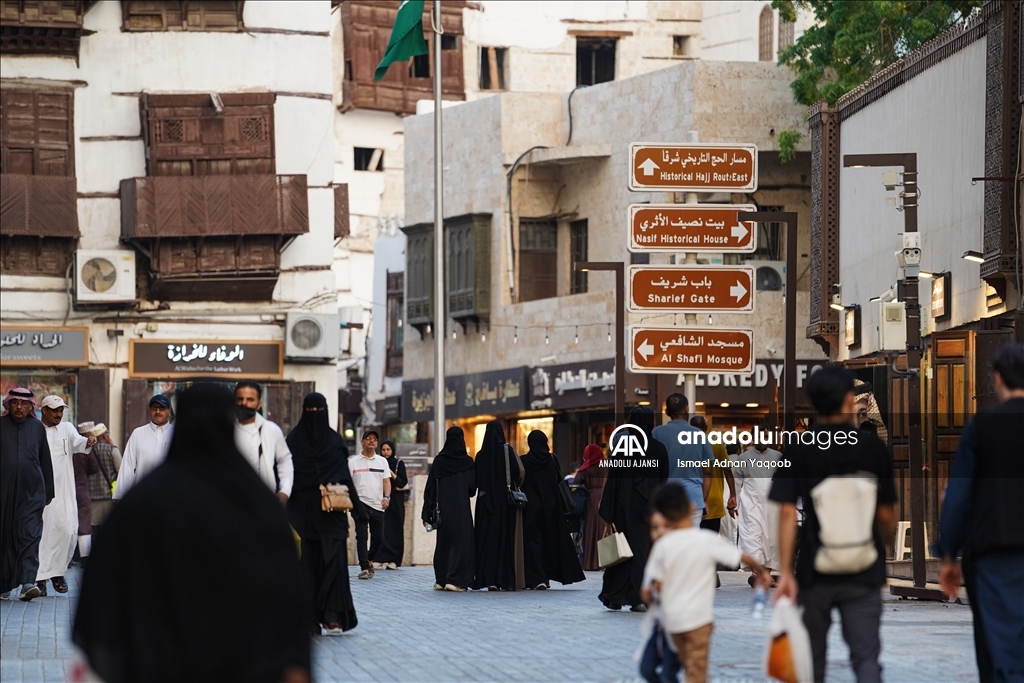 Suudi Arabistan'ın tarih boyunca önemini koruyan liman kenti: Cidde