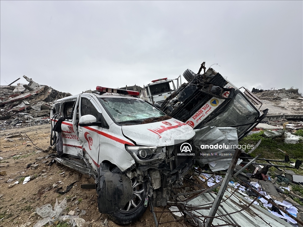 Ateşkesin ardından Beyt Lahiya'daki yıkım ve kullanılamaz hale gelen araçlar görüntülendi