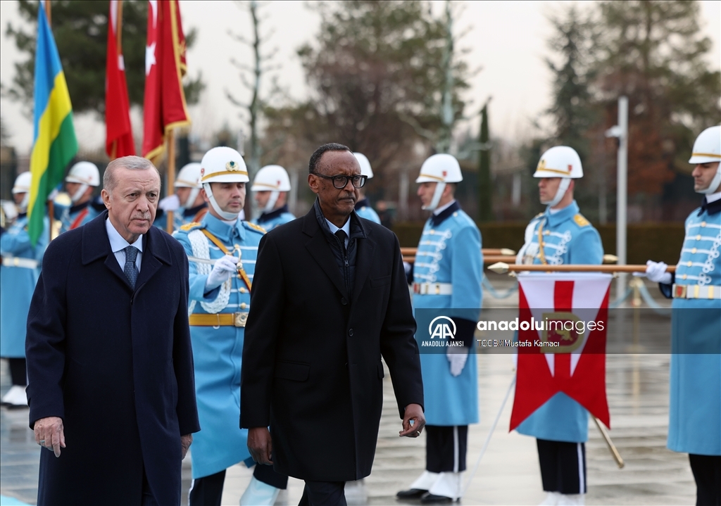 Cumhurbaşkanı Erdoğan, Ruanda Cumhurbaşkanı Kagame'yi resmi törenle karşıladı