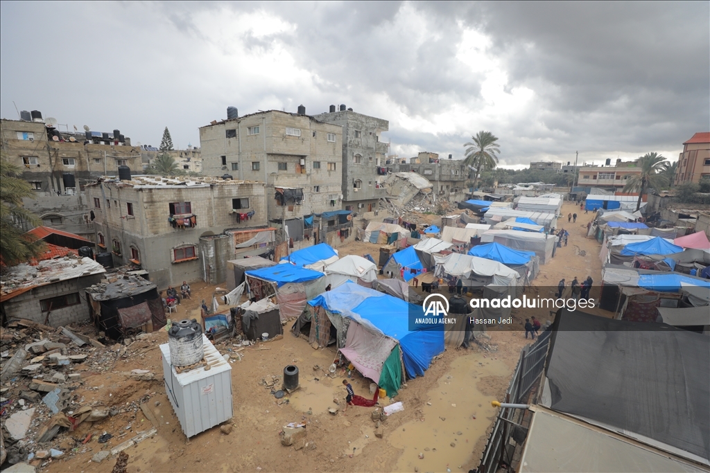 Many tents flooded due to heavy rain in Gaza