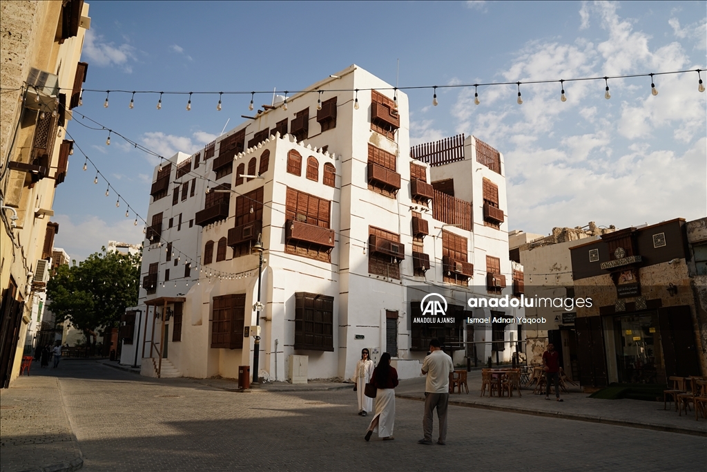 Suudi Arabistan'ın tarih boyunca önemini koruyan liman kenti: Cidde