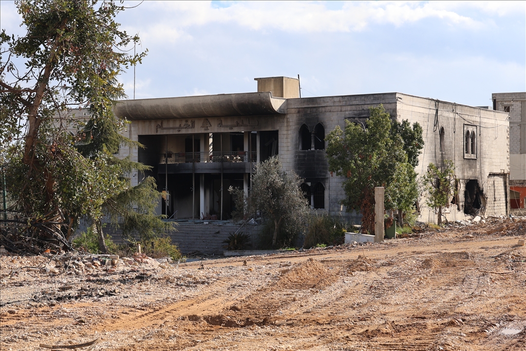 Lübnanlılar, Hıyam beldesindeki evlerine dönmeye devam ediyor