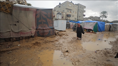 Many tents flooded due to heavy rain in Gaza