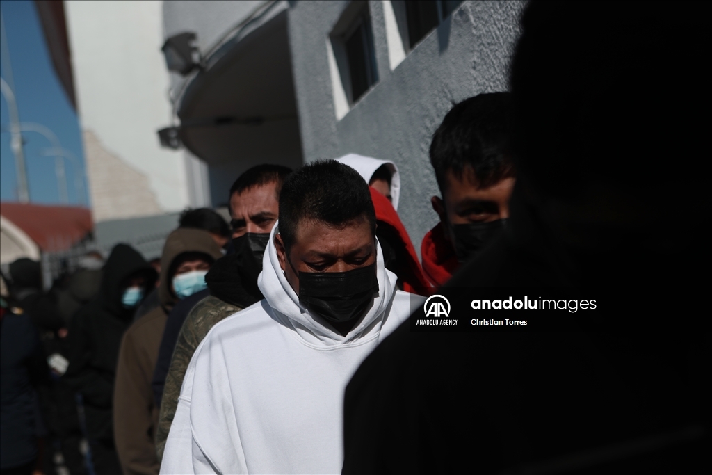 80 Mexicans deported from the US through Ciudad Juarez, Mexico