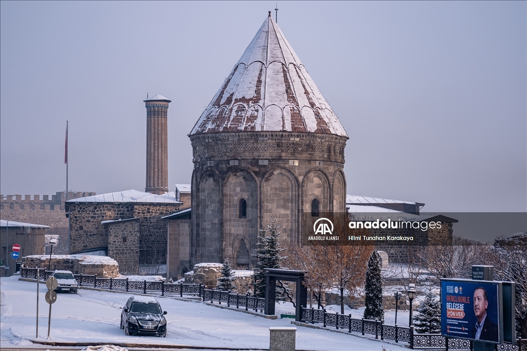 Erzurum'da kar etkili oldu
