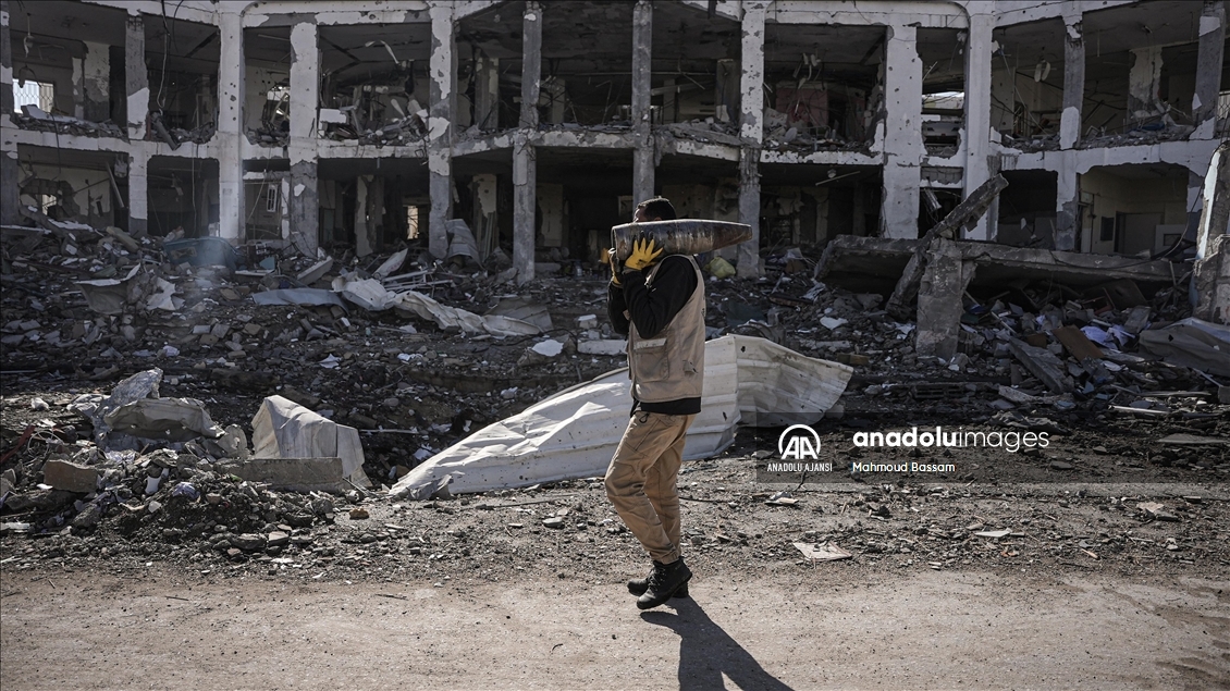 İsrail'in infilak etmeyen patlayıcı ve füzeleri Gazze'de tehlike saçıyor