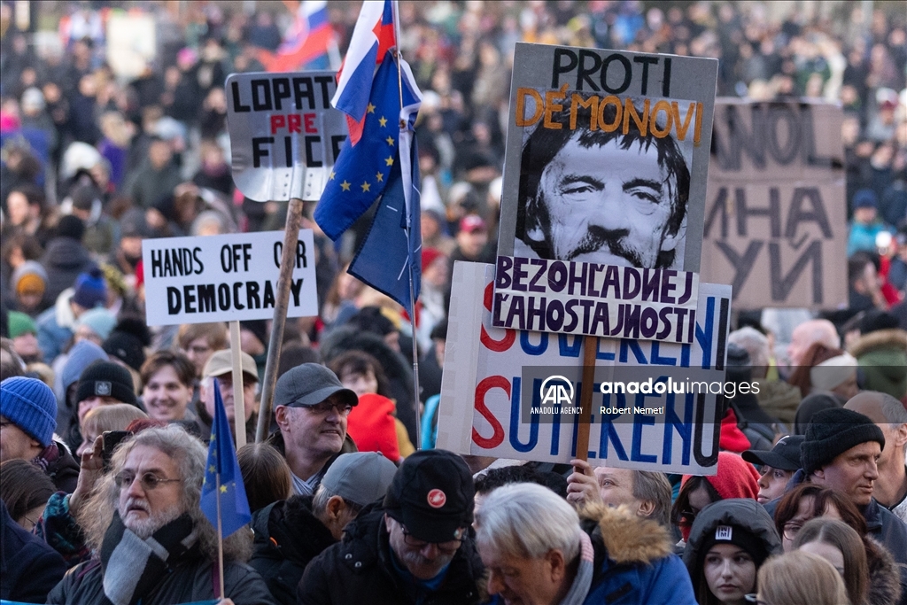 Protests against Robert Fico's government continue across Slovakia