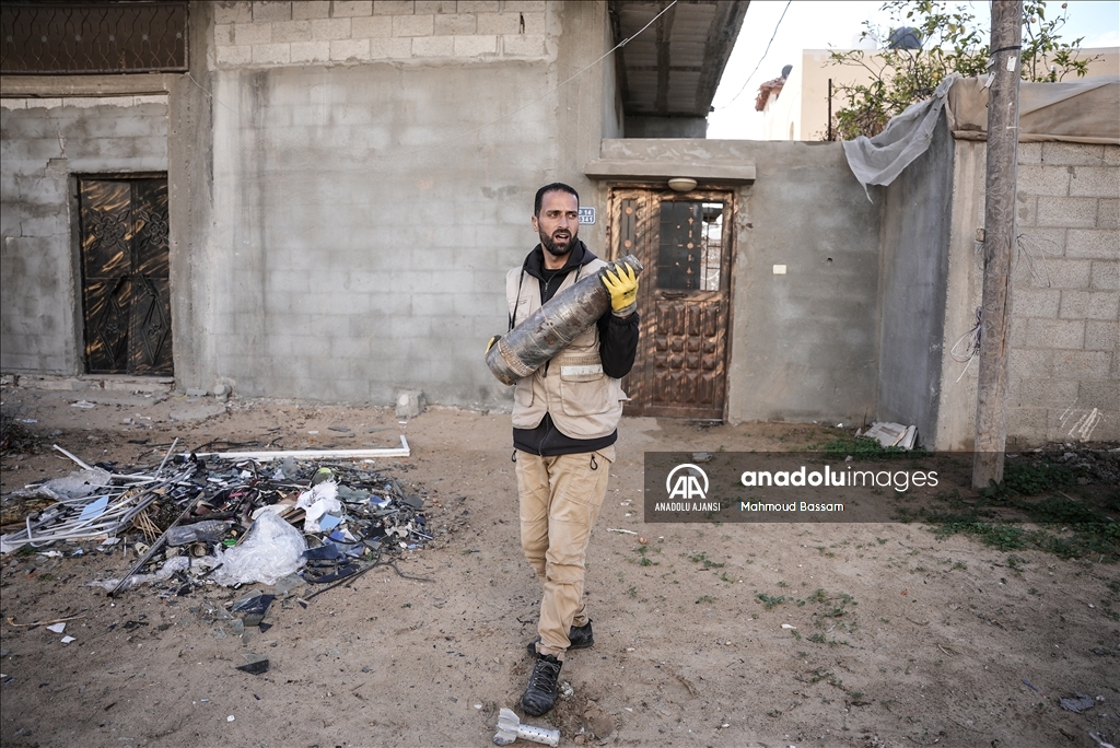 İsrail'in infilak etmeyen patlayıcı ve füzeleri Gazze'de tehlike saçıyor