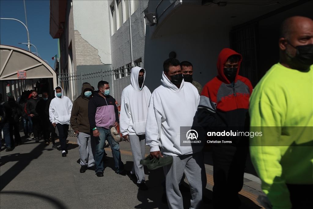80 Mexicans deported from the US through Ciudad Juarez, Mexico