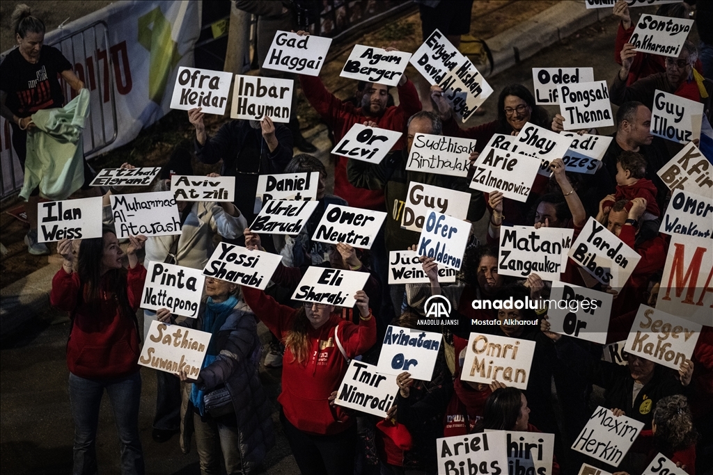 Tel Aviv'de ateşkesin kalıcı olması talebiyle gösteri düzenlendi