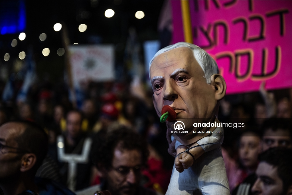 Tel Aviv'de ateşkesin kalıcı olması talebiyle gösteri düzenlendi