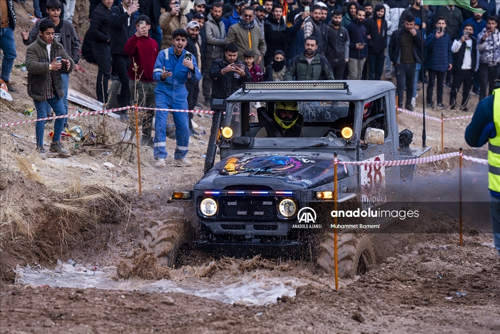 Duhok'ta Off-Road yarışları düzenlendi