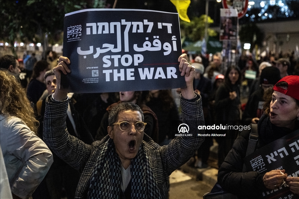 Tel Aviv'de ateşkesin kalıcı olması talebiyle gösteri düzenlendi