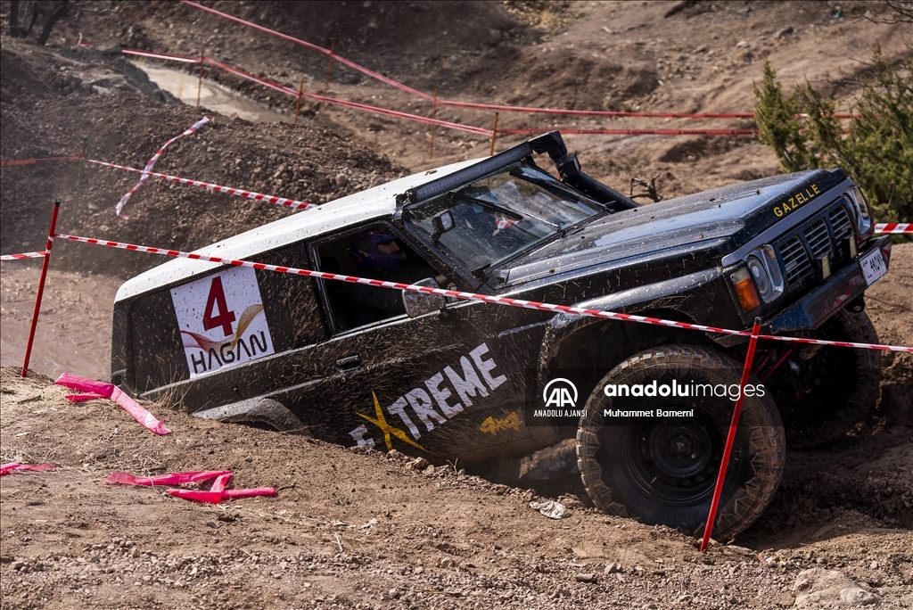 Duhok'ta Off-Road yarışları düzenlendi