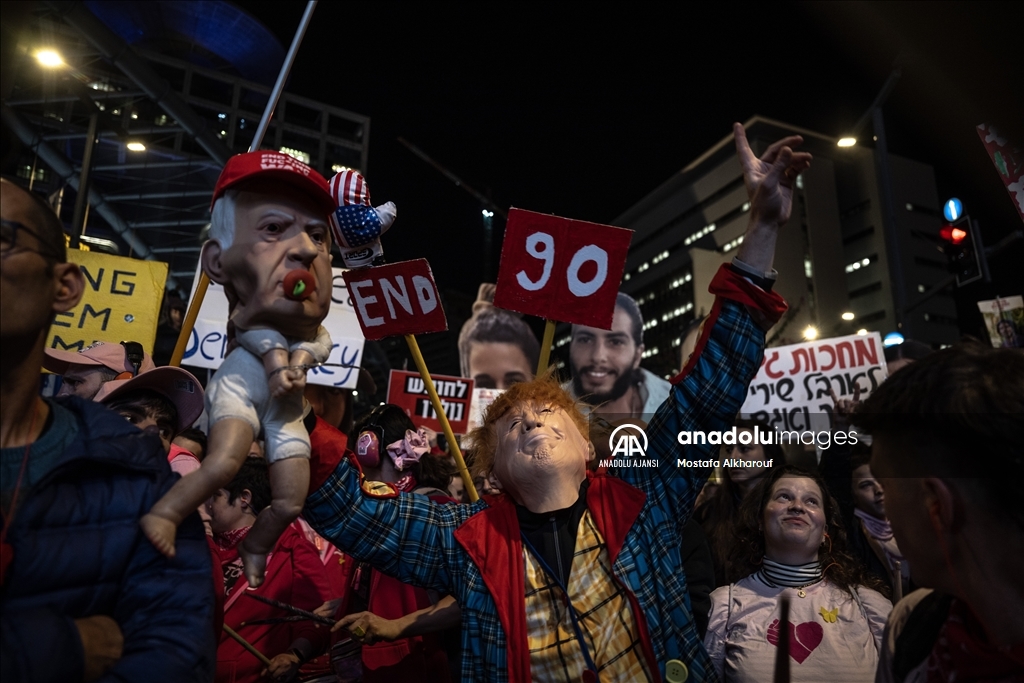 Tel Aviv'de ateşkesin kalıcı olması talebiyle gösteri düzenlendi