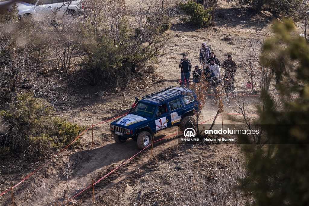 Duhok'ta Off-Road yarışları düzenlendi