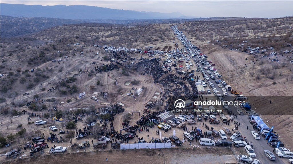 Duhok'ta Off-Road yarışları düzenlendi