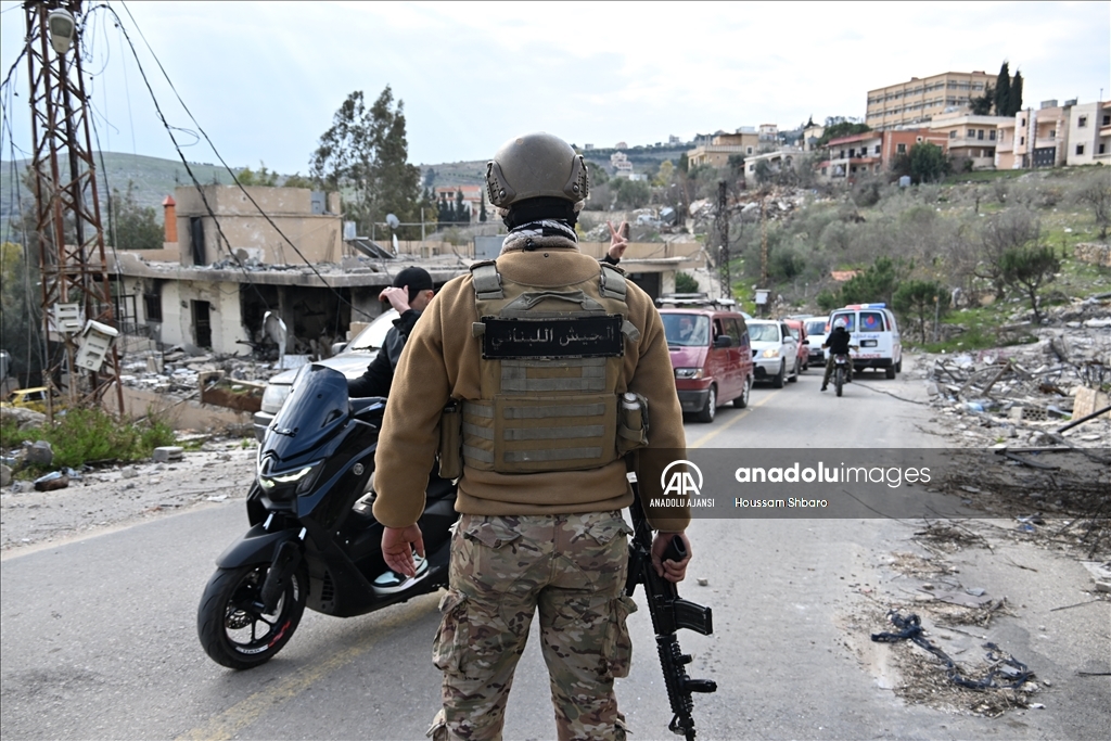 Lübnanlılar, Aitaroun beldesindeki evlerine dönmeye başladı