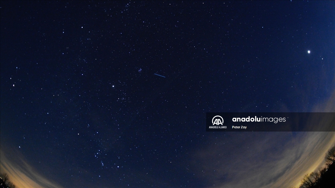 Gökyüzünde sıralanan 6 gezegen North Carolina'da görüntülendi