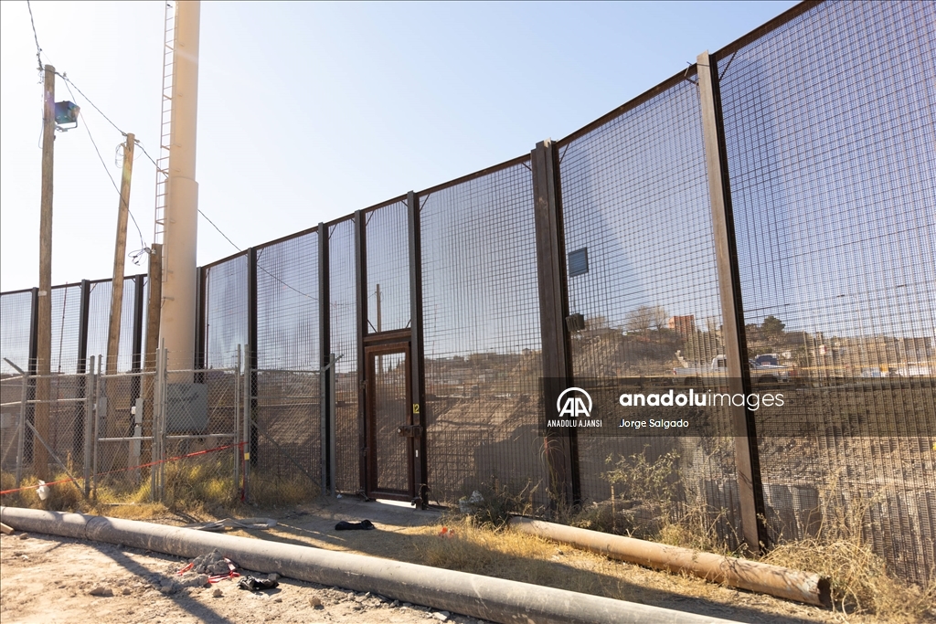 Texas sınırında duvarı inşaatı çalışmaları yeniden başladı