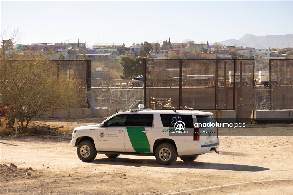 Texas sınırında duvarı inşaatı çalışmaları yeniden başladı