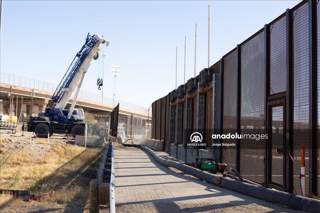 Texas sınırında duvarı inşaatı çalışmaları yeniden başladı