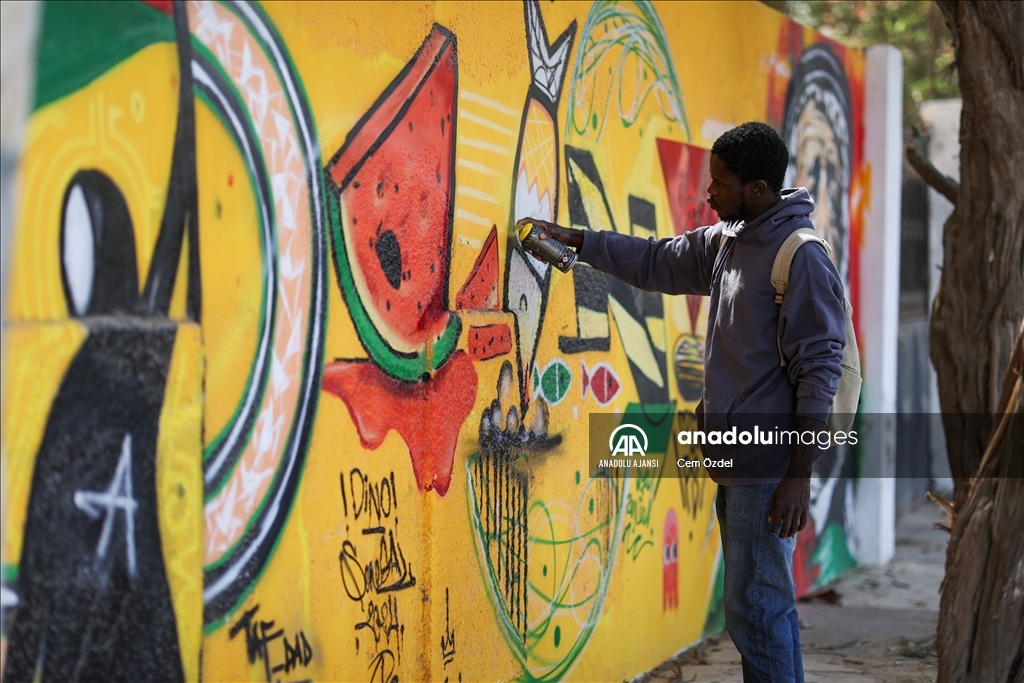 Senegal'de Filistin'e destek için çizilen grafitilere siyonist saldırı