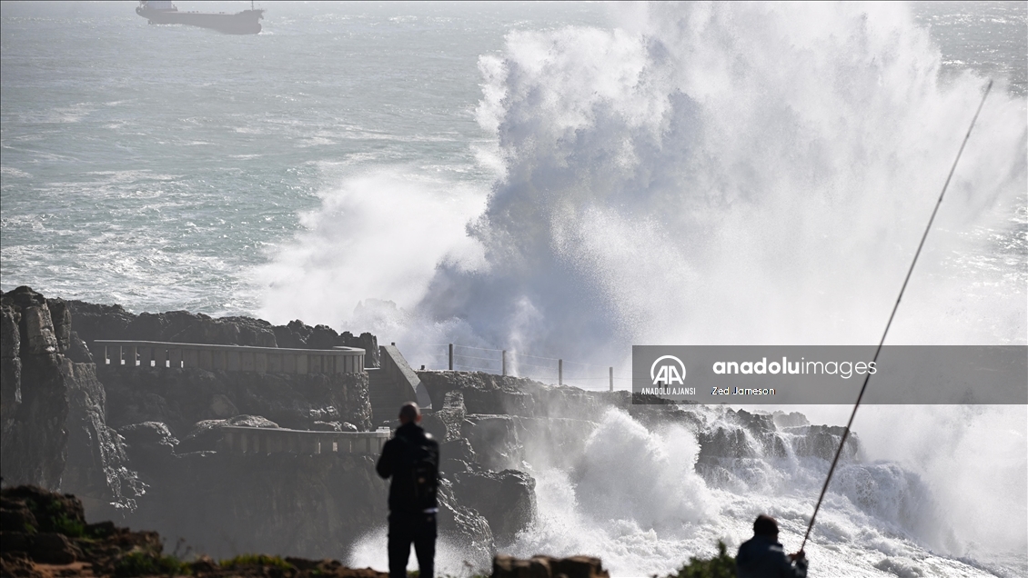 Portekiz kıyılarında Herminia Fırtınası etkili oluyor 