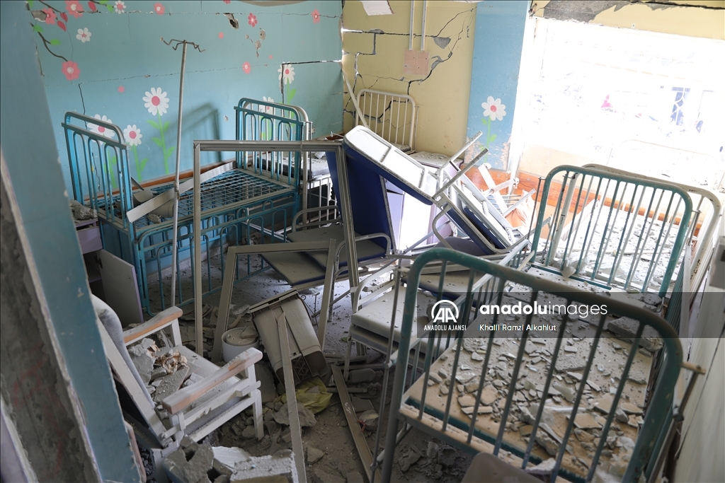 İsrail saldırıları sonucu harabeye dönen Beyt Hanun Hastanesi'ndeki büyük yıkım görüntülendi