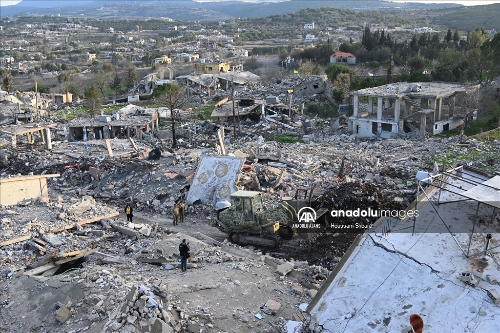 İsrail ordusunun çekildiği Lübnan'ın Ayta eş-Şaab beldesindeki yıkım gün yüzüne çıktı