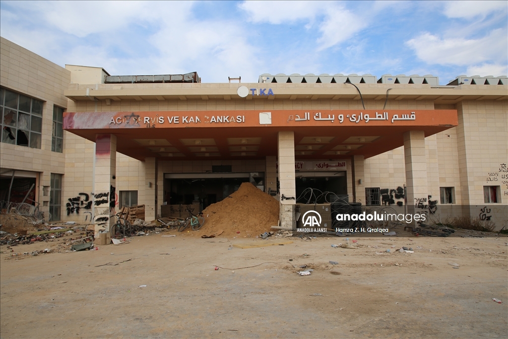 İsrail güçlerinin çekildiği Filistin-Türkiye Dostluk Hastanesi'ndeki yıkım görüntülendi