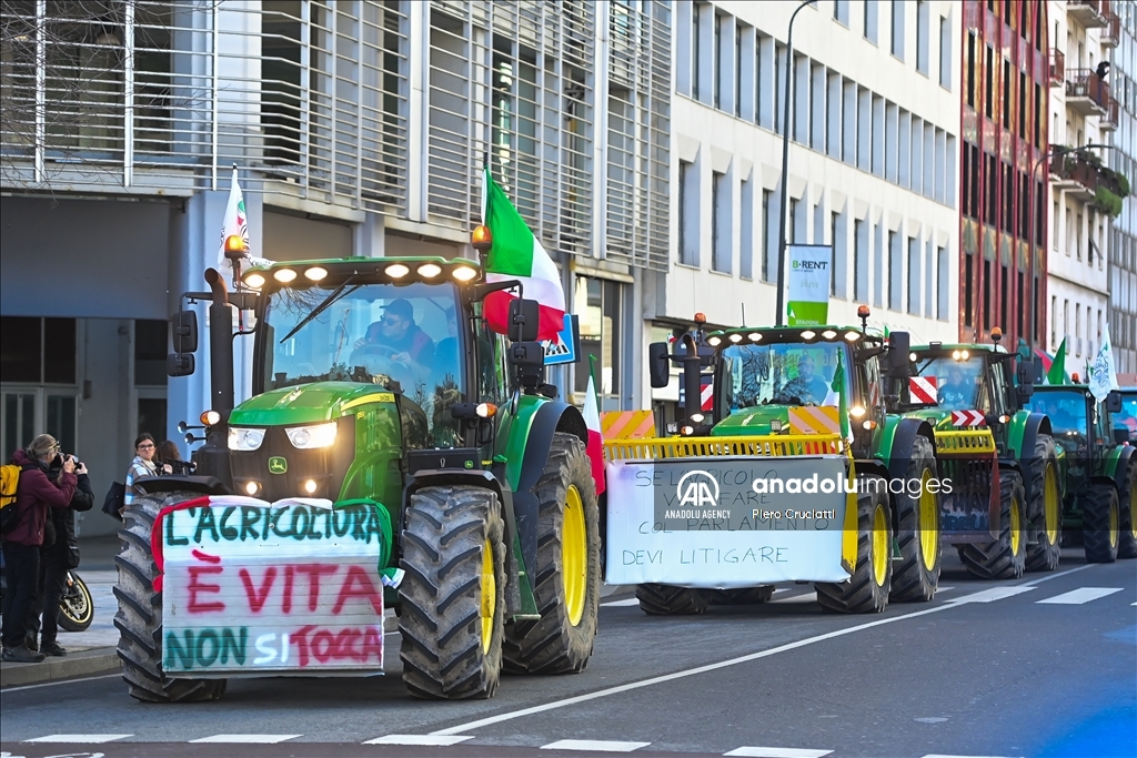 Italian farmers protest against agricultural policies