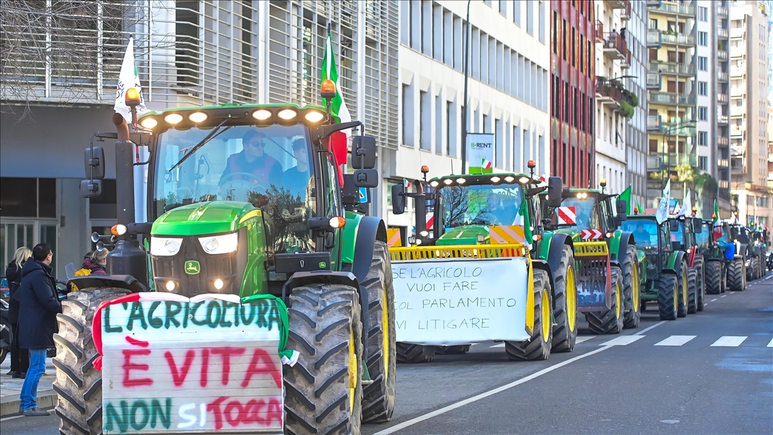 Italian farmers protest against agricultural policies